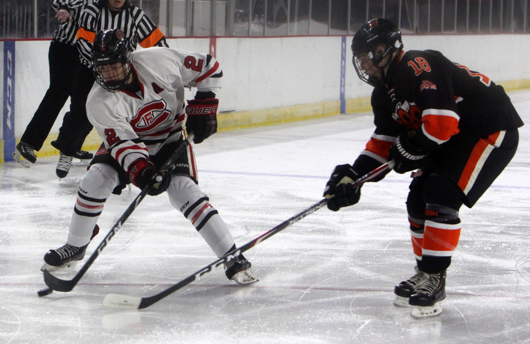 Chi-Hi boys hockey vs Verona at Division 1 state semifinals 3-6-20